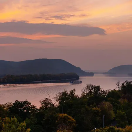 Akvarell Apartmanhaz Apartament