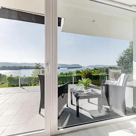 Akvarell Apartmanhaz * Zebegény