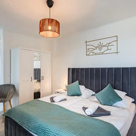 Akvarell Apartmanhaz