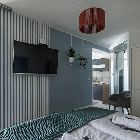 Apartament Akvarell Apartmanhaz *