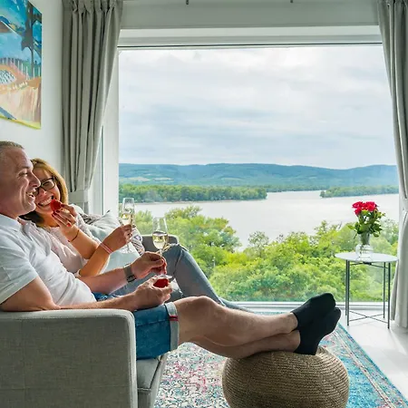 Akvarell Apartmanhaz 아파트 *