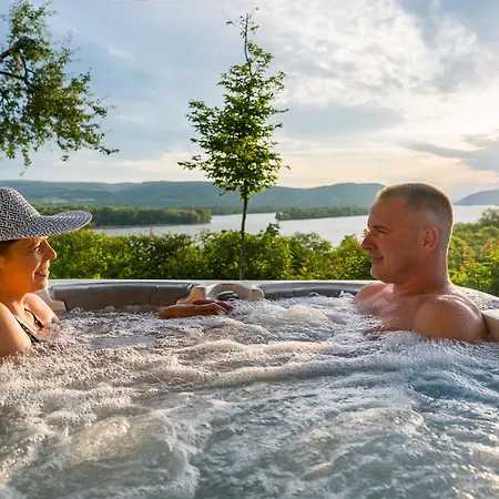 아파트 Akvarell Apartmanhaz