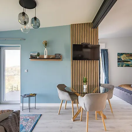 Akvarell Apartmanhaz Apartament