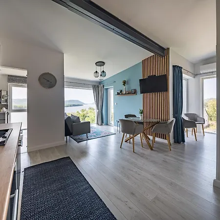 Akvarell Apartmanhaz Zebegény