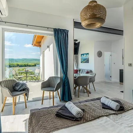 Apartament Akvarell Apartmanhaz Zebegény